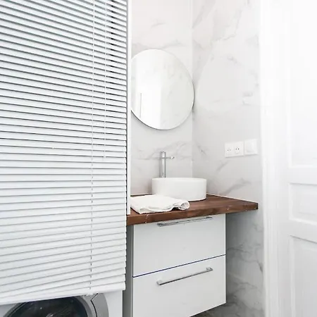 St Germain - Le Bon Marche * Париж